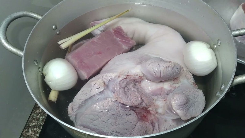 khu mui thit chan gio