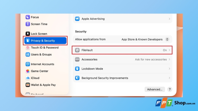 chọn Privacy & Security và chọn FileVault