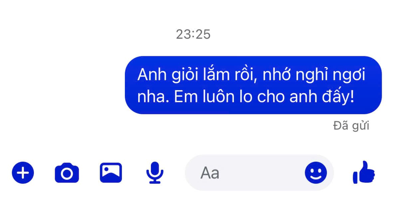 Cách nhắn tin quan tâm người yêu khi đi làm mệt (nữ)