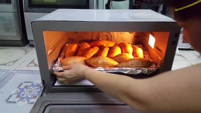 cách nướng khoai héo vỏ chảy mật hình 2