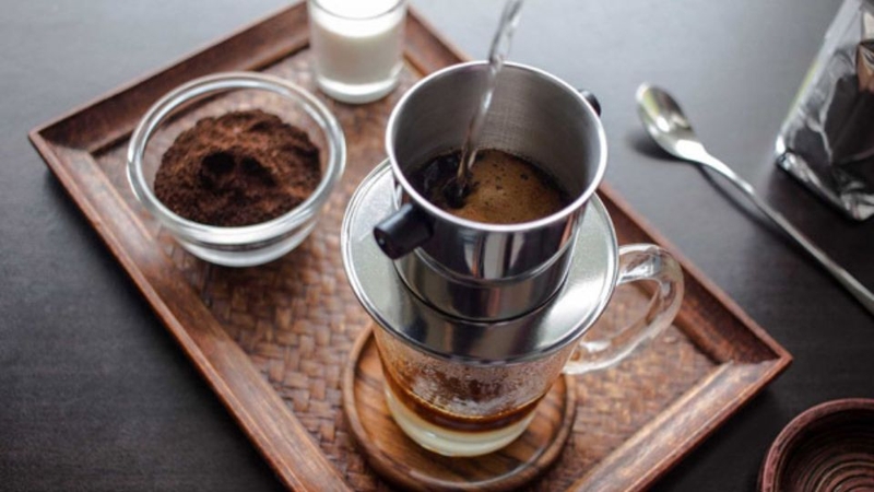 Bước 1: Chuẩn bị cà phê