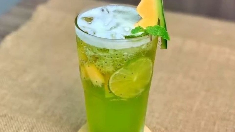 Bước 5: Thưởng thức trà dưa lưới hạt chia