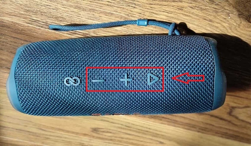 cách reset loa di động JBL Flip 6 2