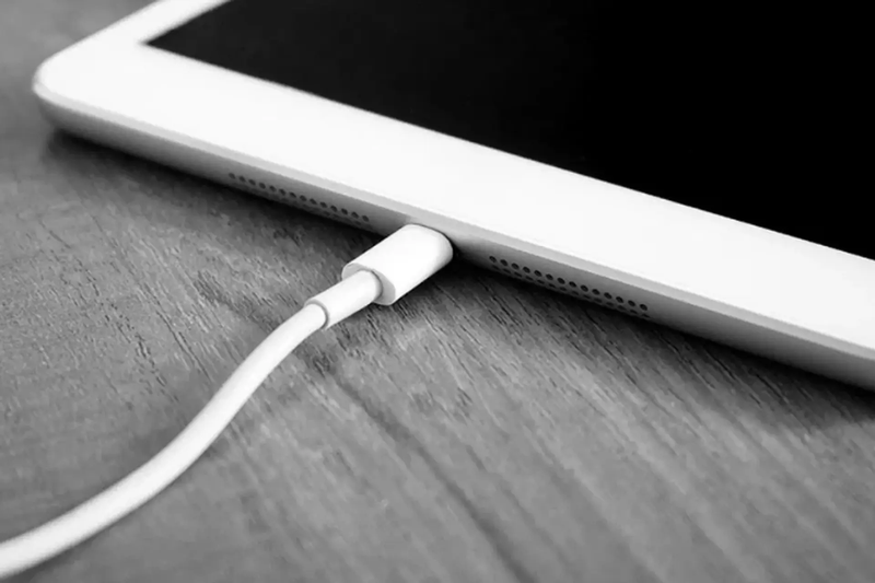 cách sạc iPad nhanh 2