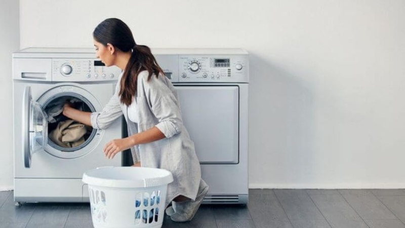cách sấy quần áo không bị nhăn 1