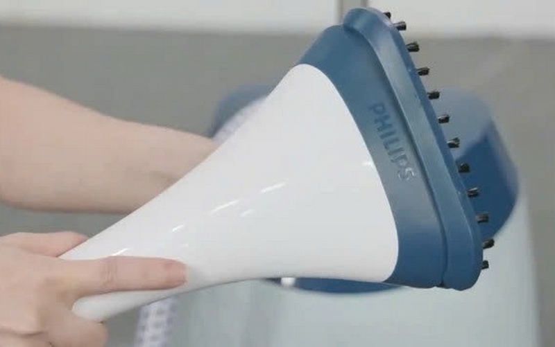 cách sử dụng bàn ủi hơi nước đứng Philips GC518 ảnh 2