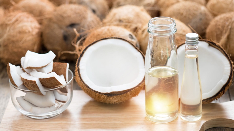 Không nên lạm dụng dầu dừa
