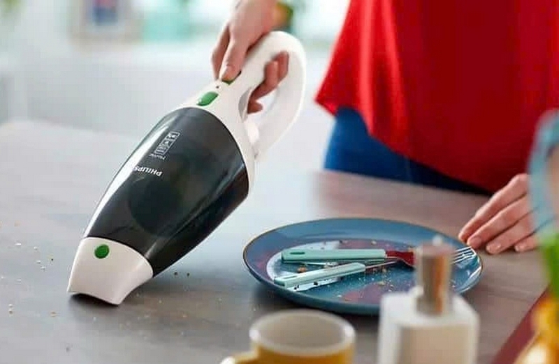 cách sử dụng máy hút bụi mini ảnh 6