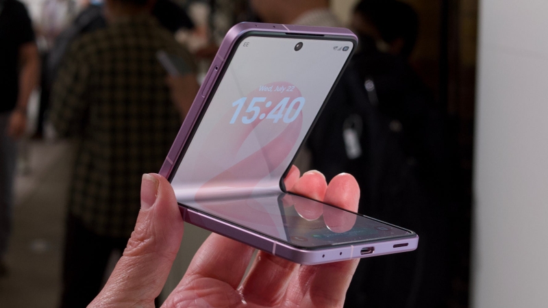 cách sử dụng samsung z flip 8 5.jpg