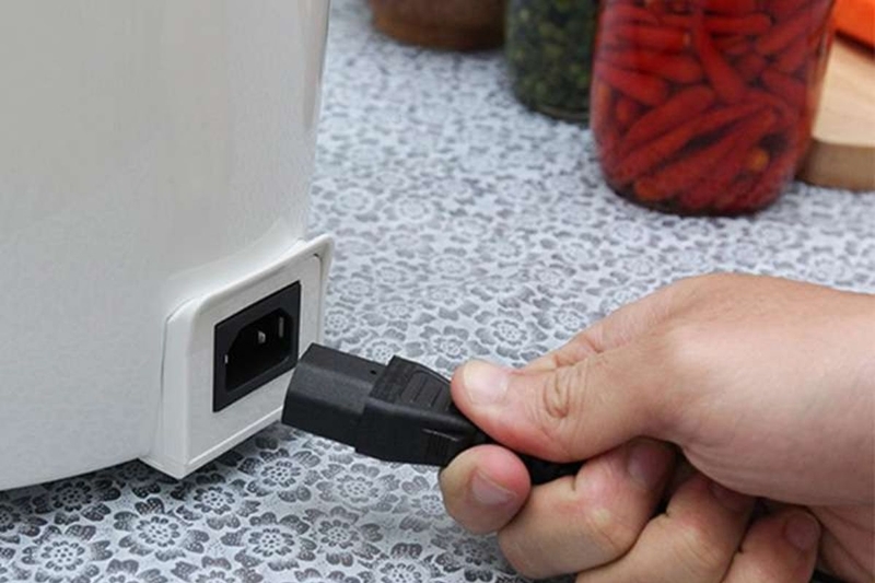 cách sửa nồi cơm điện sharp ks-zt18 4