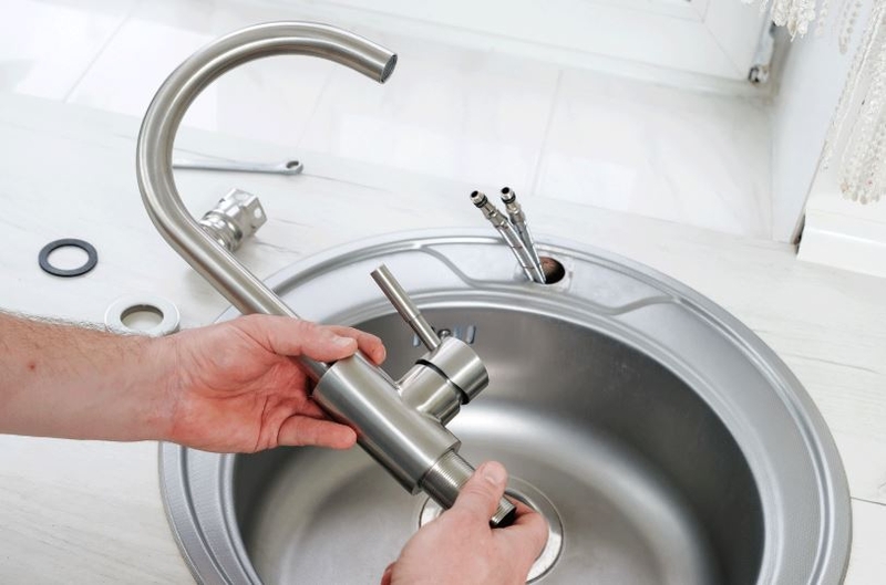 cách sửa vòi nước rửa chén bị rỉ nước 6