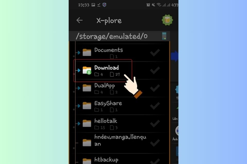 Mở X-plore File Manager và định vị thư mục "Download"