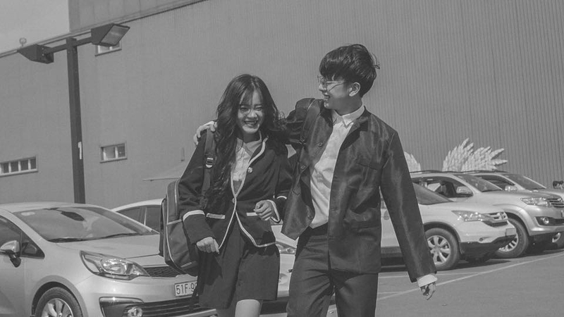 cách tạo dáng chụp ảnh 2 người bạn thân 7