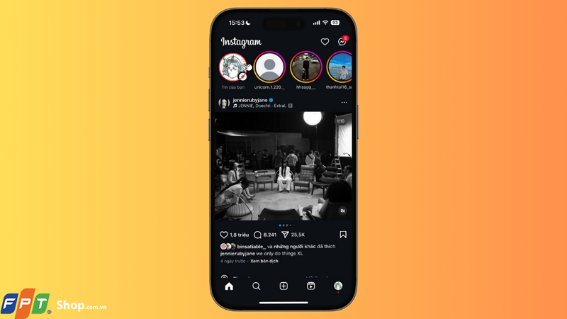 Đầu tiên, hãy mở ứng dụng Instagram trên điện thoại của bạn