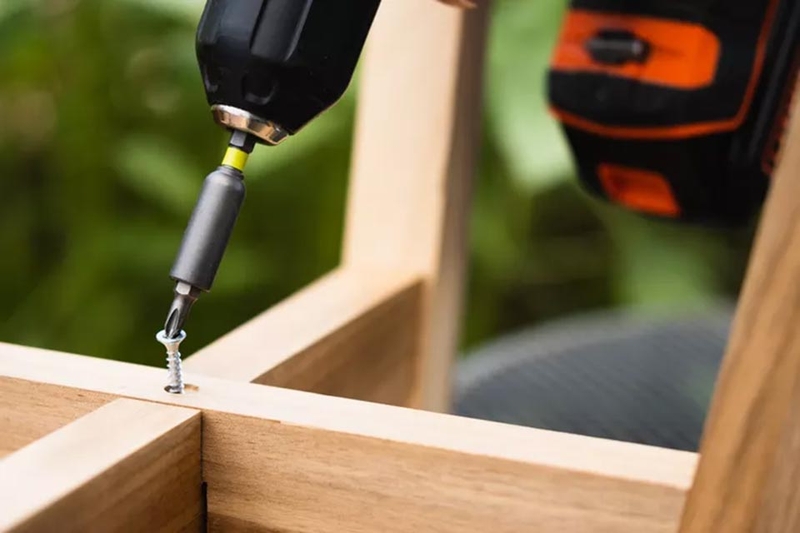 Cách tháo ốc vít bị gãy - 06