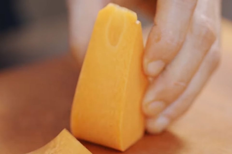 Cách tỉa hoa cà rốt 7