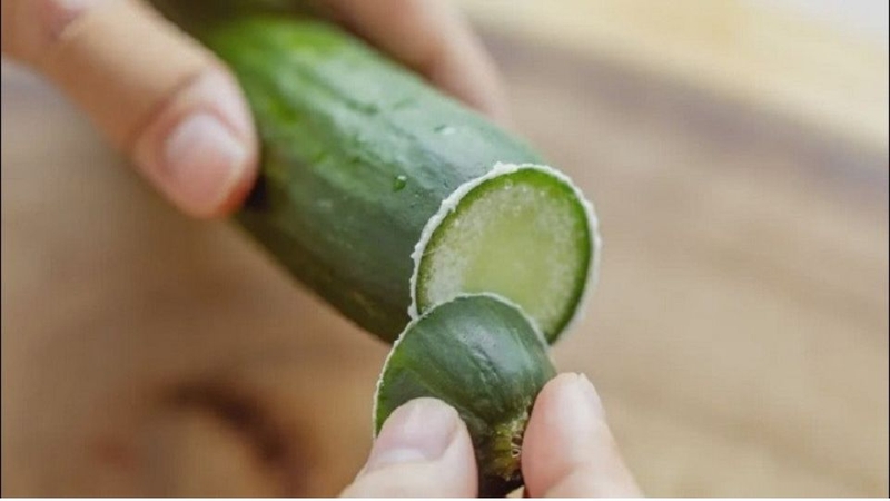 cách tỉa hoa cà rốt và dưa chuột 5