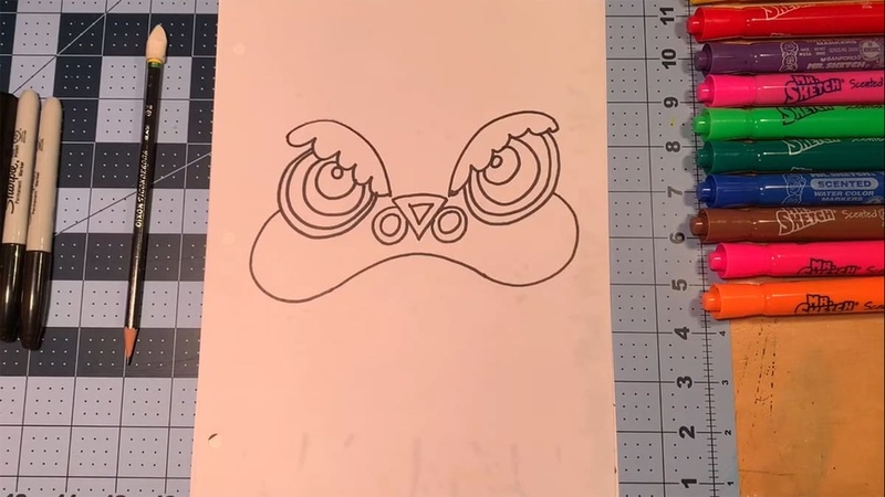 Đầu tiên vẽ mắt bằng hai vòng tròn đối xứng