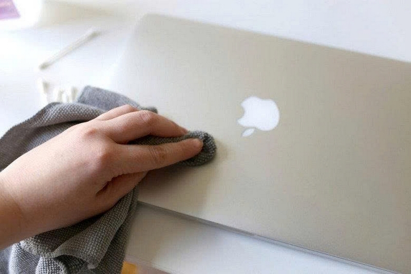 cách vệ sinh MacBook Pro M4 ảnh 5