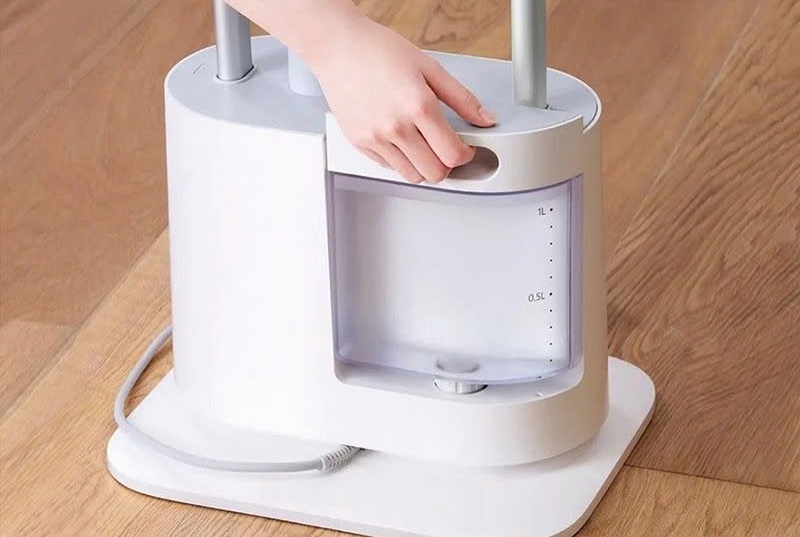 cách vệ sinh bàn ủi hơi nước đứng Philips ảnh 1