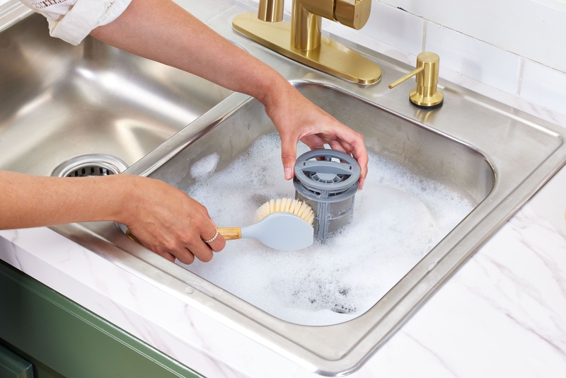 cách vệ sinh bộ lọc máy rửa bát 4