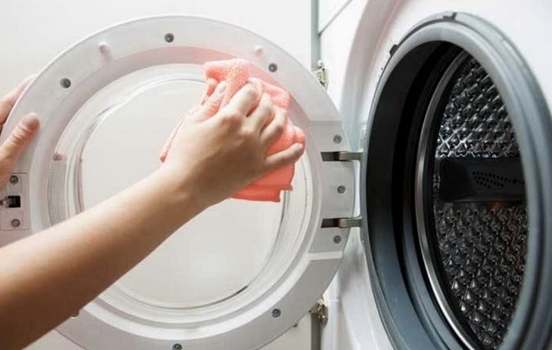 Cách vệ sinh máy giặt bằng bột tẩy ảnh 1