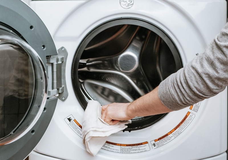 cách vệ sinh máy giặt bằng Javen 2