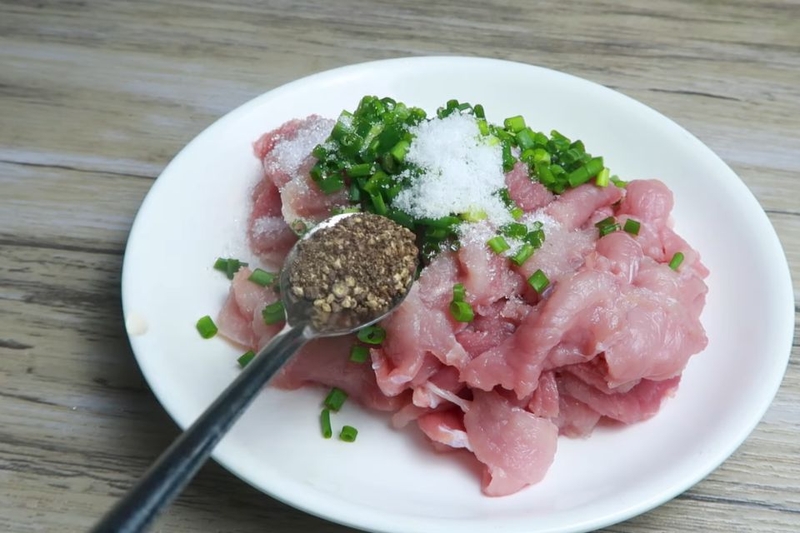 ướp thịt nấu cải bẹ xanh xào thịt heo