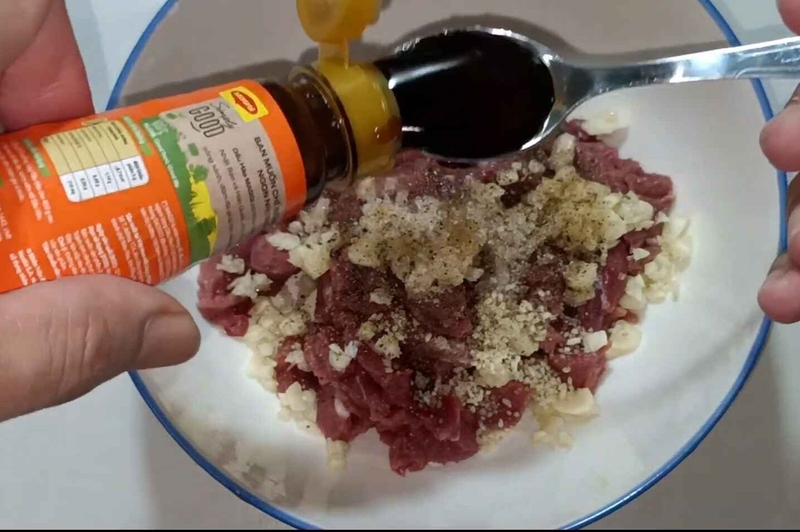 Ướp thịt bò