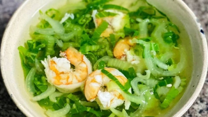 Canh cải thìa nấu tôm
