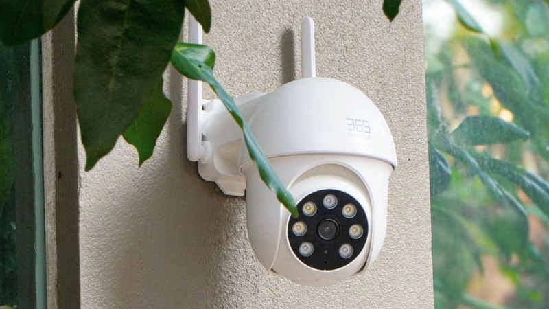 Chế độ ban đêm có tầm nhìn lên đến 10m và đảm bảo hiển thị sắc nét dù ánh sáng yếu