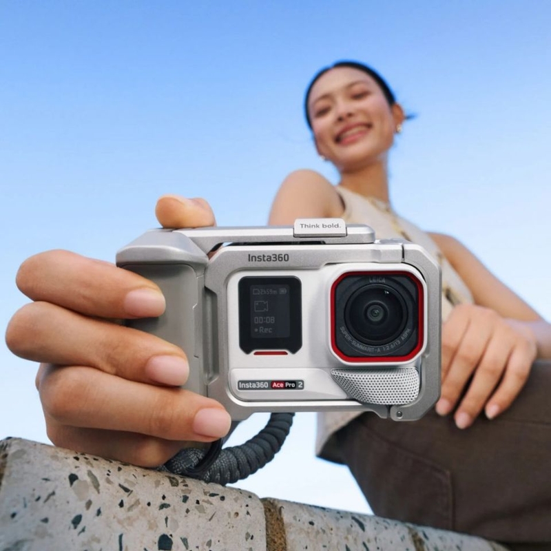 camera-hanh-dong-insta360-ace-pro-2-xplorer-bundle-2.jpg