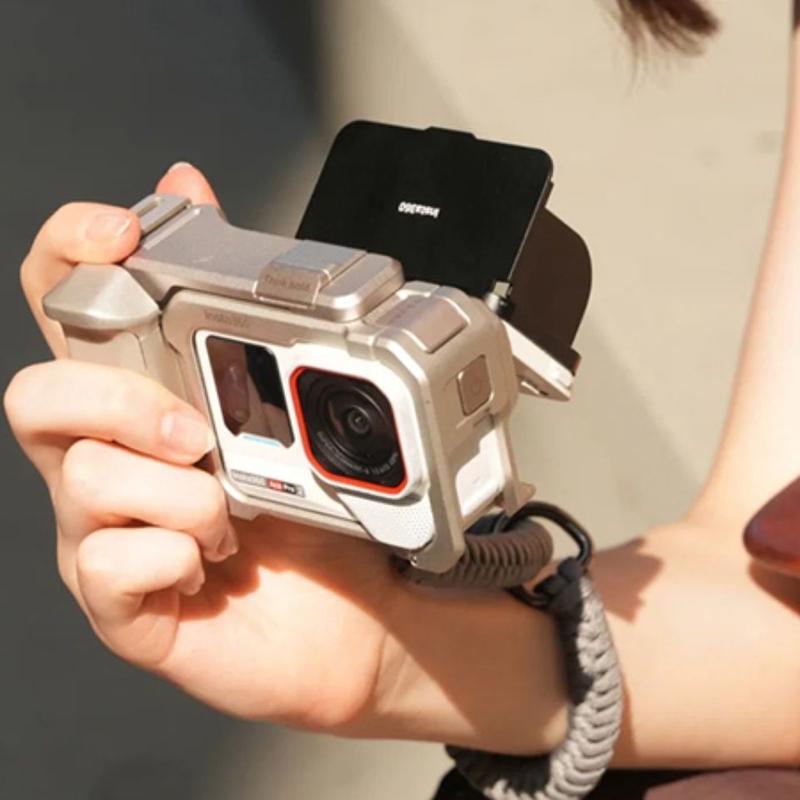 camera-hanh-dong-insta360-ace-pro-2-xplorer-bundle-4.jpg