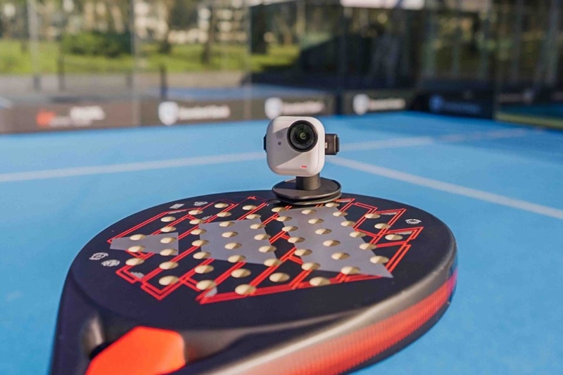 Insta360 GO Ultra ngàm nam châm và phụ kiện đa năng