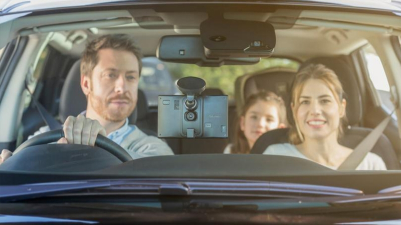 Camera hành trình có cảnh báo tốc độ giúp người dùng an tâm hơn