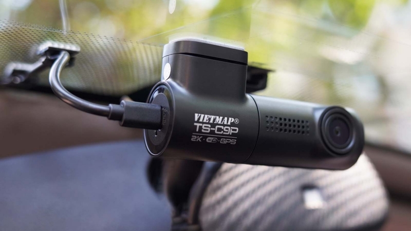 Màn hình LCD 0.96 lắp đặt trên thân máy có tốc độ hiển thị nhanh chóng, ít bị giật lag