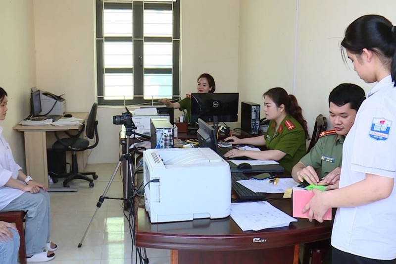 Bước 3: Nhận giấy hẹn trả thẻ