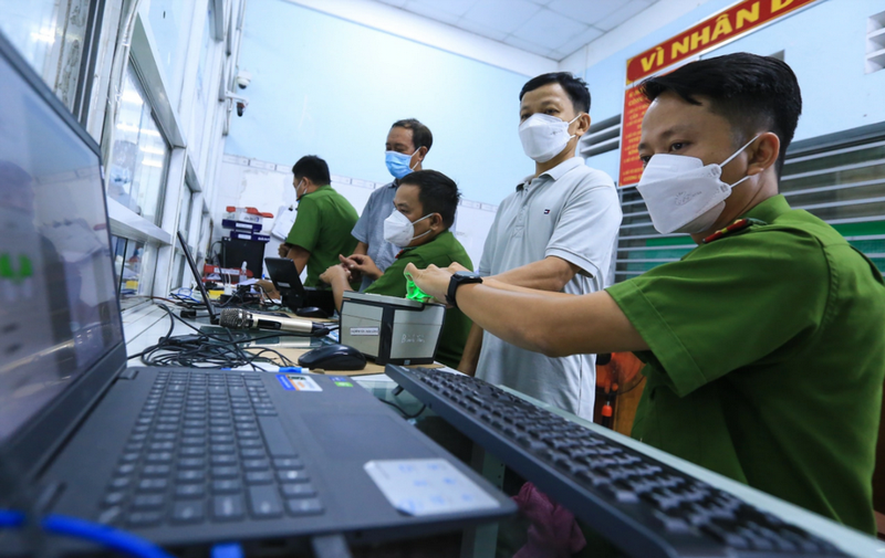Xử lý thông tin trên Cơ sở dữ liệu và Thu thập Dữ liệu Sinh trắc học