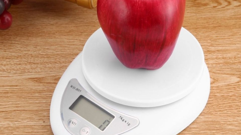 c&acirc;n điện tử l&agrave;m b&aacute;nh 2