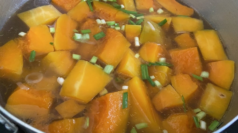 Canh bí đỏ thịt bò 7