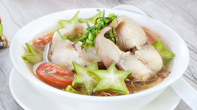 Bát canh cá khế hoàn chỉnh, nóng hổi và hấp dẫn