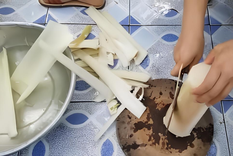 Sơ chế chuối cây
