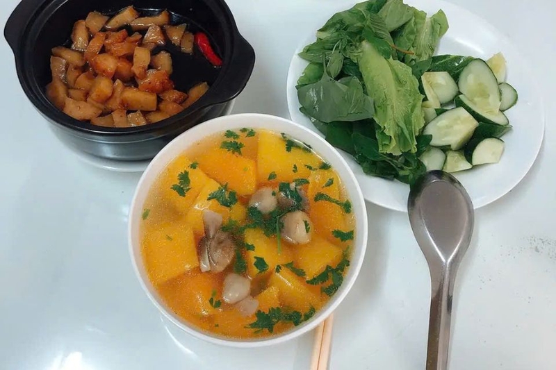 canh đu đủ chay nấm rơm