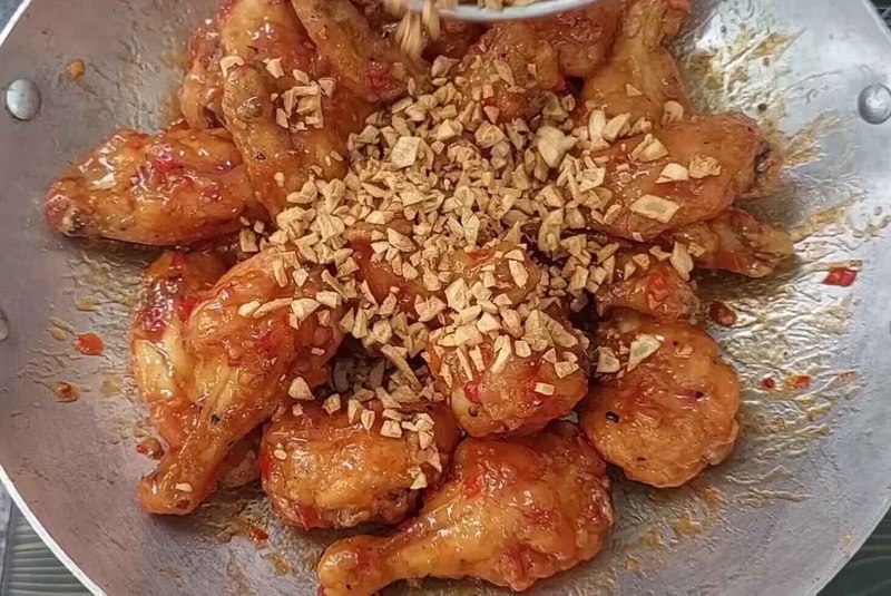 cánh gà chiên tỏi hình 12
