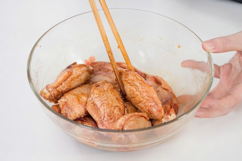 cánh gà om củ cải ảnh 3