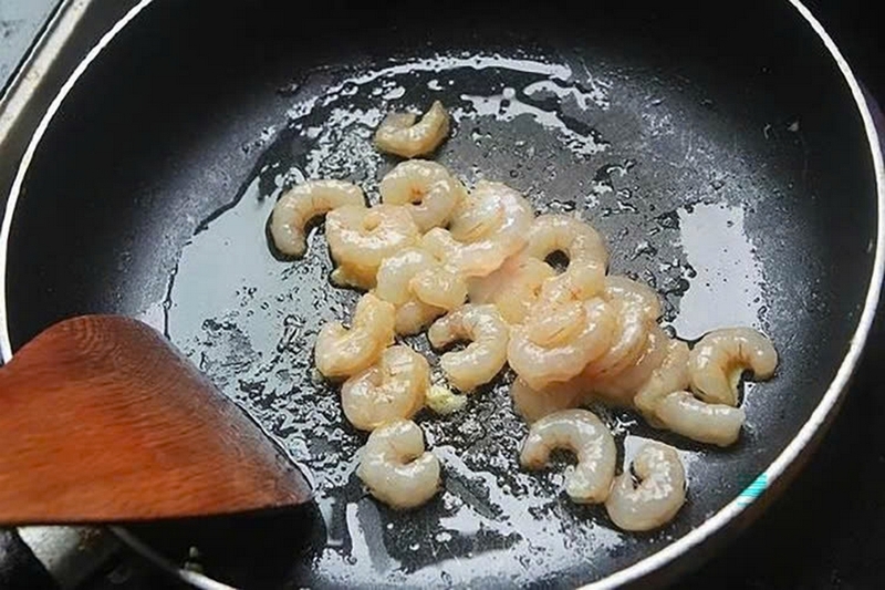 Canh rau đắng nấu tôm ảnh 4