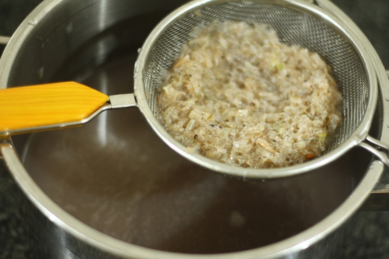 Hướng dẫn nấu canh riêu tép rau ngót