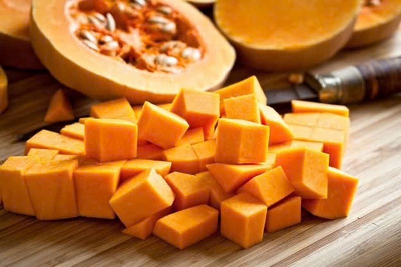 Canh rong biển bí đỏ ảnh 2