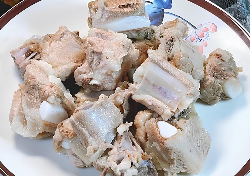 Sơ chế sườn heo