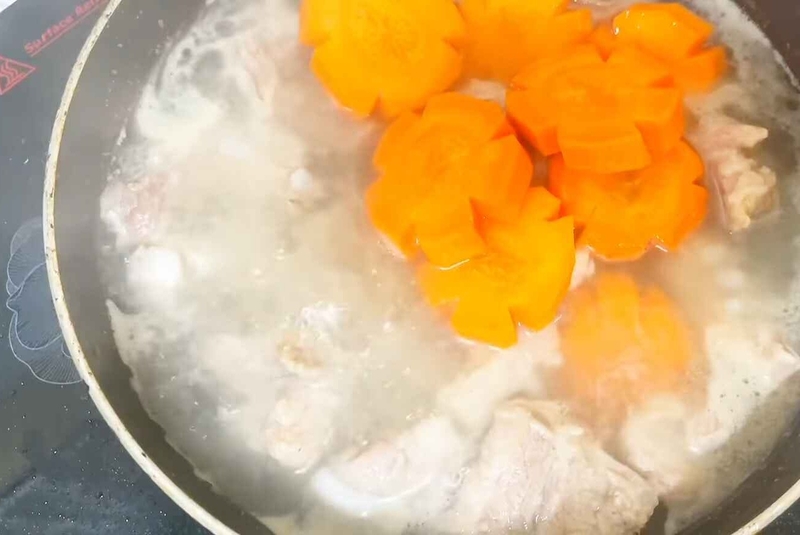 canh sườn non hình 8